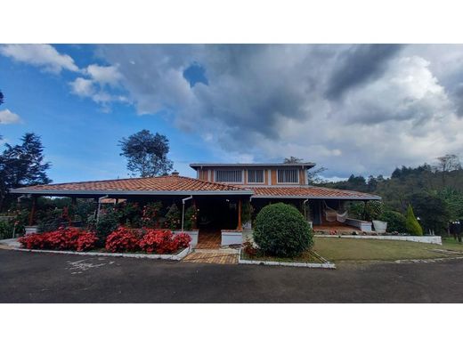 Luxus-Haus in Guarne, Departamento de Antioquia