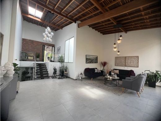 Maison de luxe à Sabaneta, La Estrella