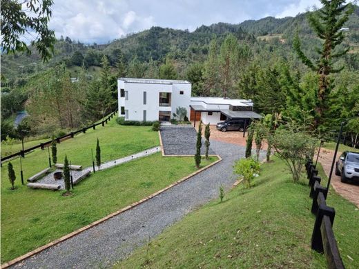 ‏בתים כפריים או חוות ב  Retiro, Departamento de Antioquia