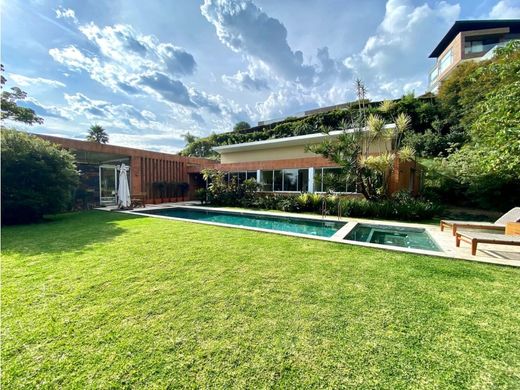 호화 저택 / 메데인, Medellín