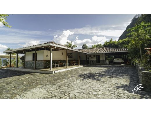 Lüks ev Barbosa, Departamento de Antioquia