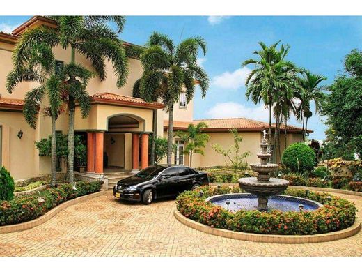 Country House in Santiago de Cali, Cali