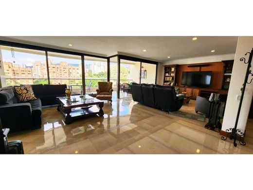 Apartment / Etagenwohnung in Medellín, Departamento de Antioquia