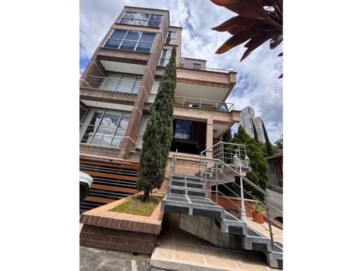 Maison de luxe à Sabaneta, La Estrella