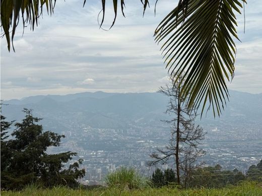 Terrain à Medellín, Departamento de Antioquia