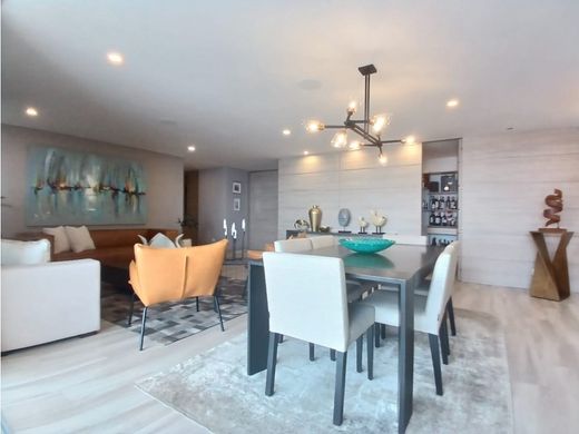 Apartment / Etagenwohnung in Envigado, Departamento de Antioquia