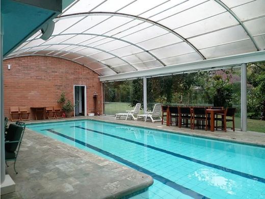 منزل ﻓﻲ ميديلين, Medellín