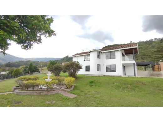 Cortijo o casa de campo en Envigado, Departamento de Antioquia