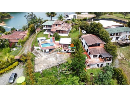 ‏בתים כפריים או חוות ב  El Peñol, Yarumal