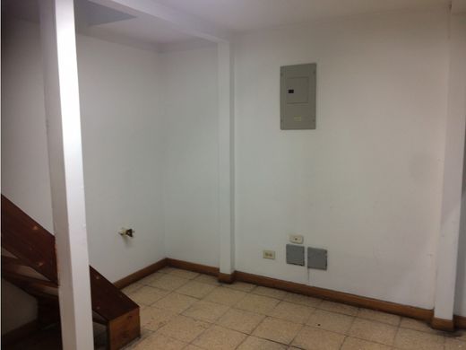 ﺷﻘﺔ ﻓﻲ ميديلين, Medellín