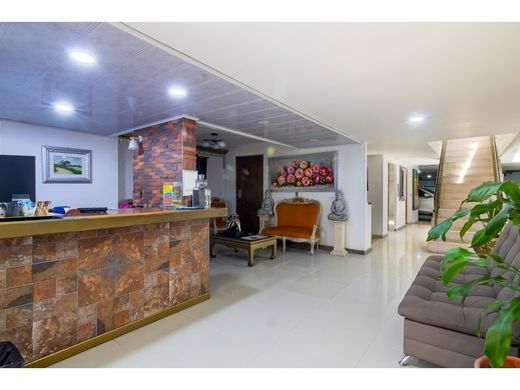 Κτίριο σε Μεδεγίν, Medellín