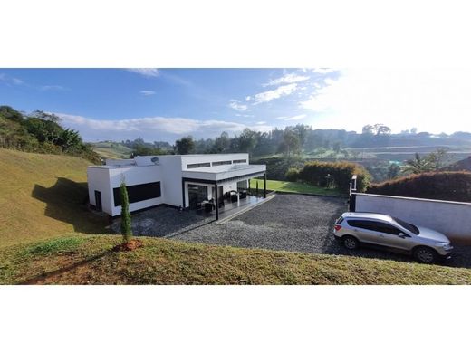 Luxury home in Carmen de Viboral, El Carmen de Viboral