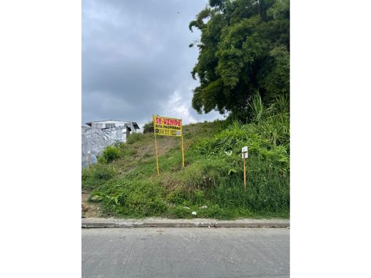 Land in Circasia, Quindío Department