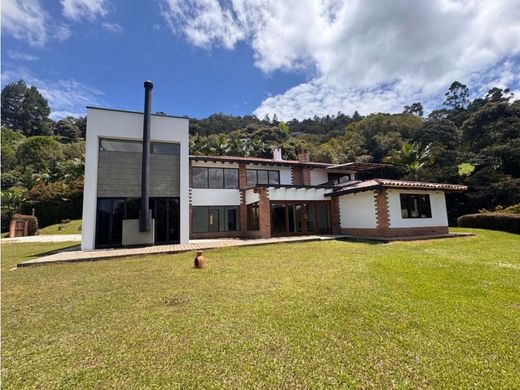 Köy evi Retiro, Departamento de Antioquia