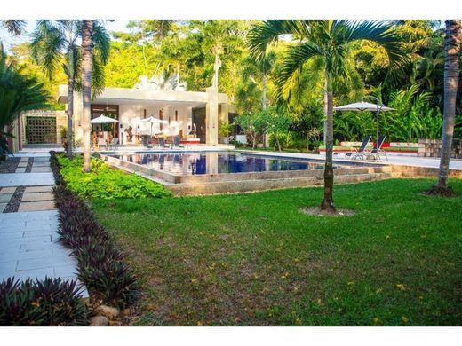 Country House in Anapoima, Cundinamarca