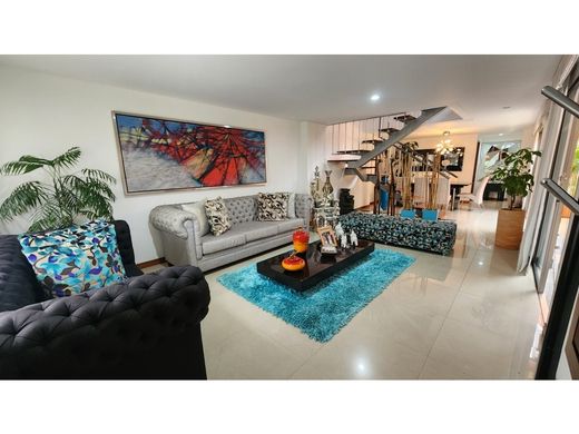 منزل ﻓﻲ Itagüí, Itagui