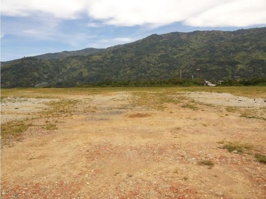 Terrain à Girardota, Departamento de Antioquia