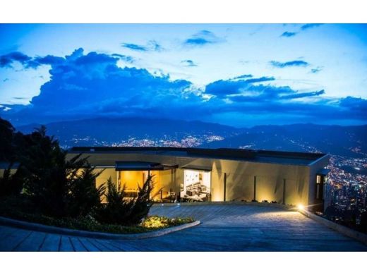 Πολυτελή κατοικία σε Μεδεγίν, Medellín