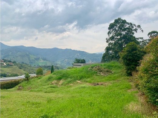 Участок, Envigado, Departamento de Antioquia