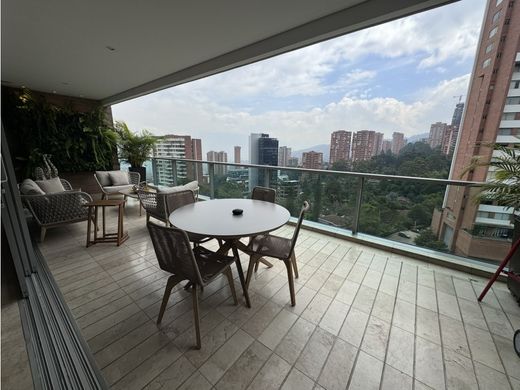 Apartment / Etagenwohnung in Medellín, Departamento de Antioquia