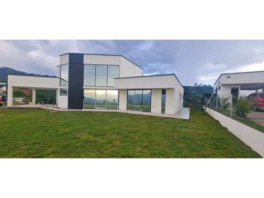 Country House in Dosquebradas, Departamento de Risaralda