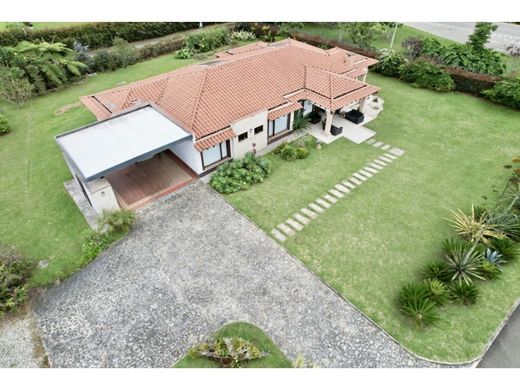 Casa de campo - La Ceja, Departamento de Antioquia