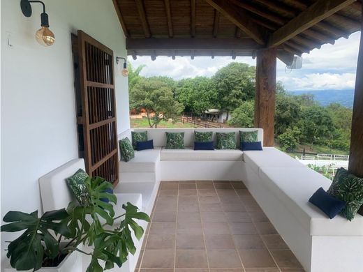 Cortijo o casa de campo en Támesis, Departamento de Antioquia