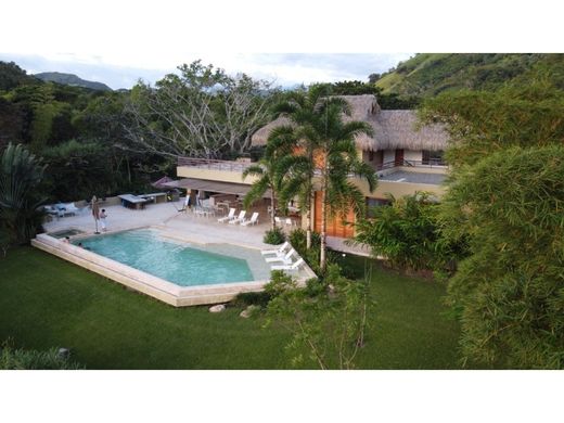 Casa de lujo en Anapoima, Cundinamarca