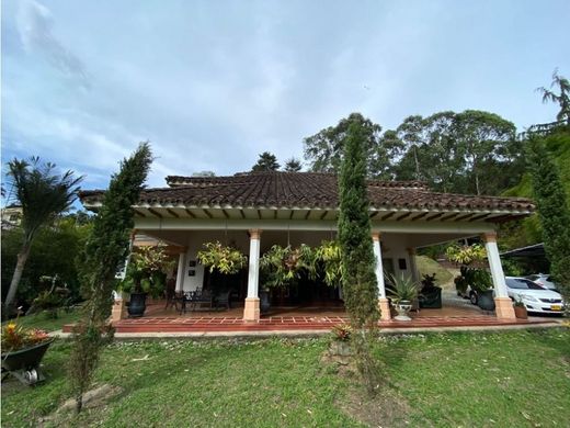 Πολυτελή κατοικία σε Μεδεγίν, Medellín