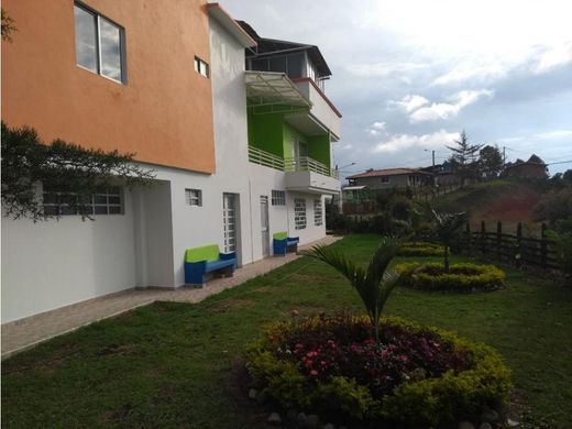 Farmhouse in Carmen de Viboral, El Carmen de Viboral