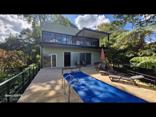 Ρουστίκ ή αγροικία σε Retiro, Departamento de Antioquia