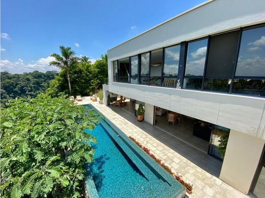 Luxus-Haus in Pereira, Departamento de Risaralda