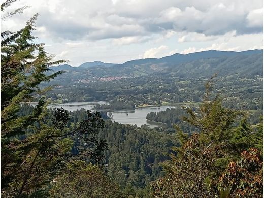 أرض ﻓﻲ Retiro, Departamento de Antioquia