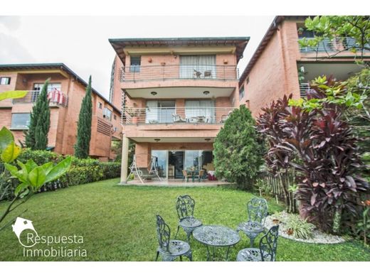 Πολυτελή κατοικία σε Μεδεγίν, Medellín