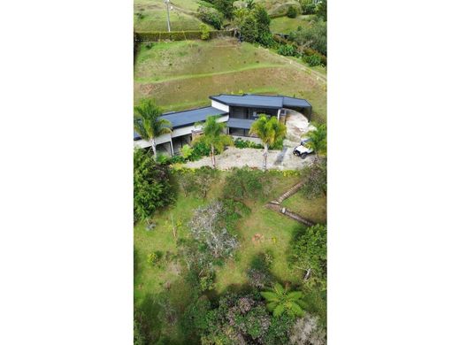 Casa de campo en Carmen de Viboral, El Carmen de Viboral