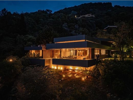 Πολυτελή κατοικία σε Μεδεγίν, Medellín