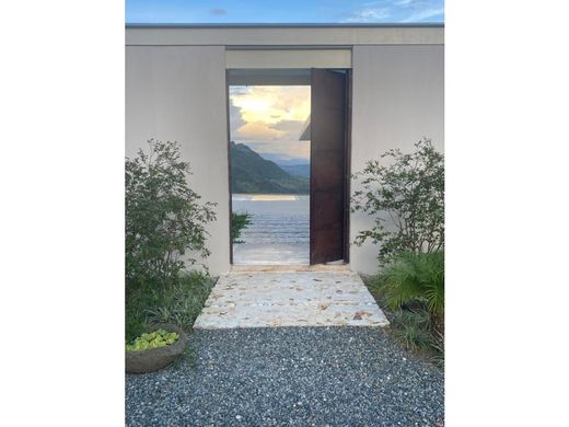 ‏בתים כפריים או חוות ב  Tarso, Departamento de Antioquia