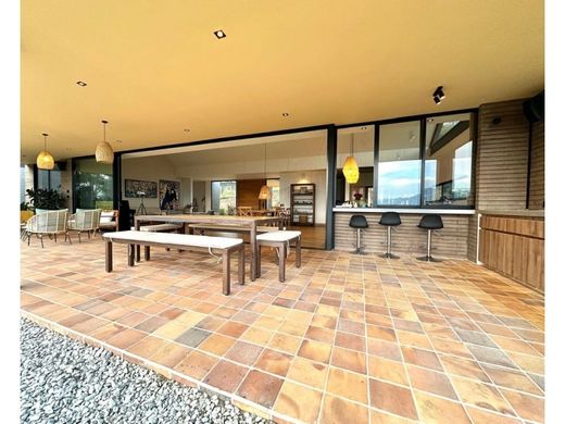 Casa de campo en La Ceja, Departamento de Antioquia