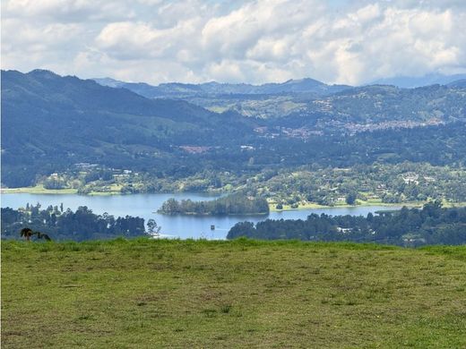 Terreno a Retiro, Departamento de Antioquia