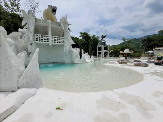 Hotel in Hispania, Departamento de Antioquia
