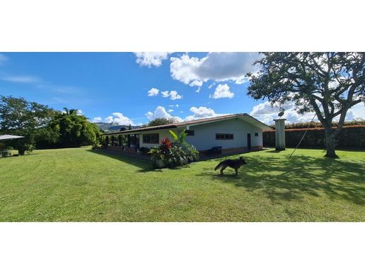 ‏בתים כפריים או חוות ב  Rionegro, Departamento de Antioquia