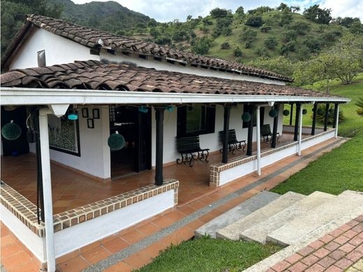 Boerderij in La Ceja, Departamento de Antioquia