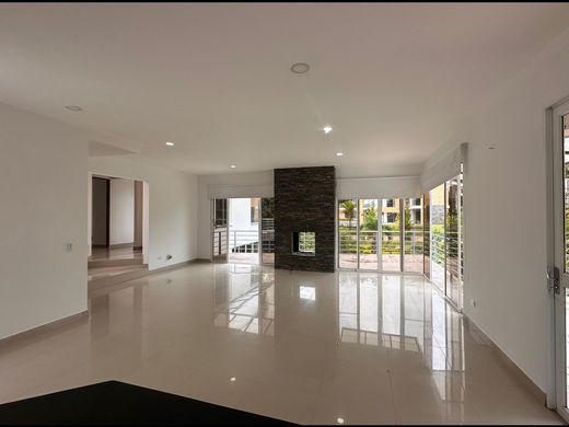 컨트리하우스 / Pereira, Departamento de Risaralda