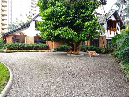 Элитный дом, Сабанета, La Estrella