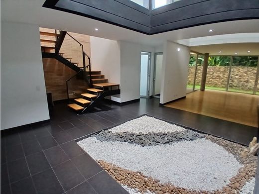 豪宅  麦德林, Medellín