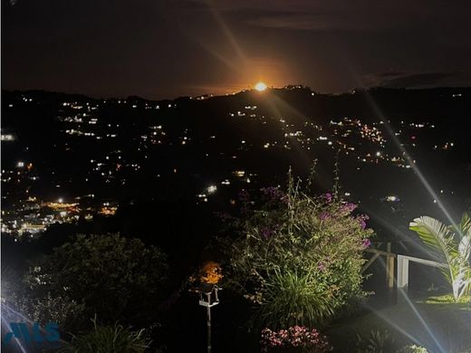 Luksusowy dom w Guarne, Departamento de Antioquia