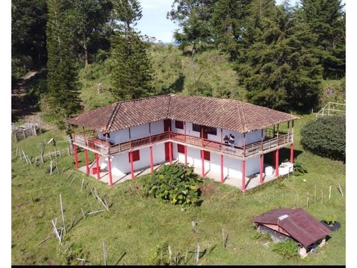 Farmhouse in Santa Bárbara, Departamento de Antioquia