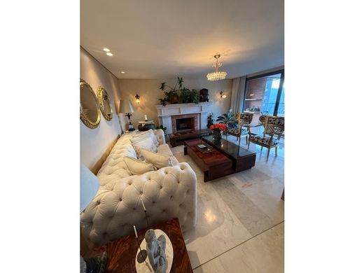 بنتهاوس ﻓﻲ ميديلين, Medellín