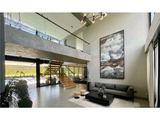 郊区住宅  Pereira, Departamento de Risaralda