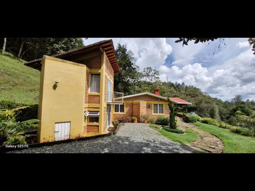 Farmhouse in Retiro, Departamento de Antioquia
